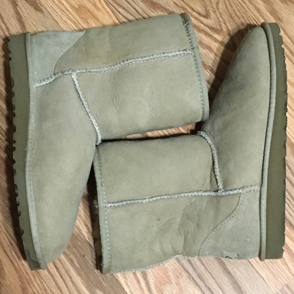 Ugg classic